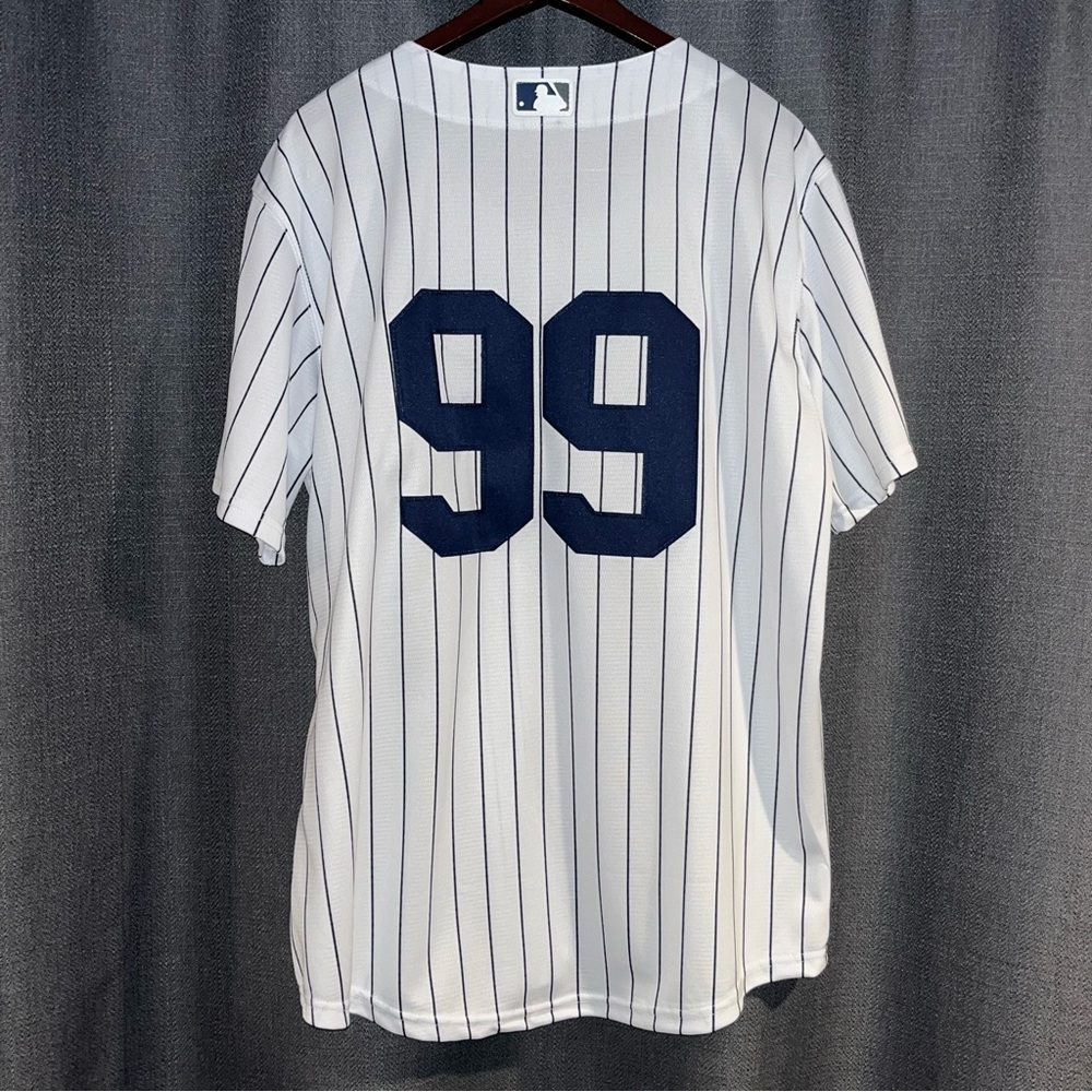 Aaron Judge #99 Jersey | New York Yankees | Home/Pinstripes | Size: L
